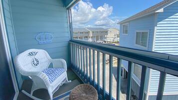 Condo, 2 Bedrooms | Balcony
