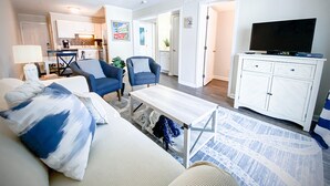Interior - Jellyfish Hideaway by Sea Scape Properties (Carolina Beach)
