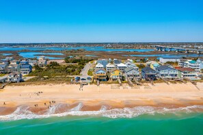 House, 6 Bedrooms | Beach