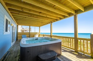 Bain à remous extérieur