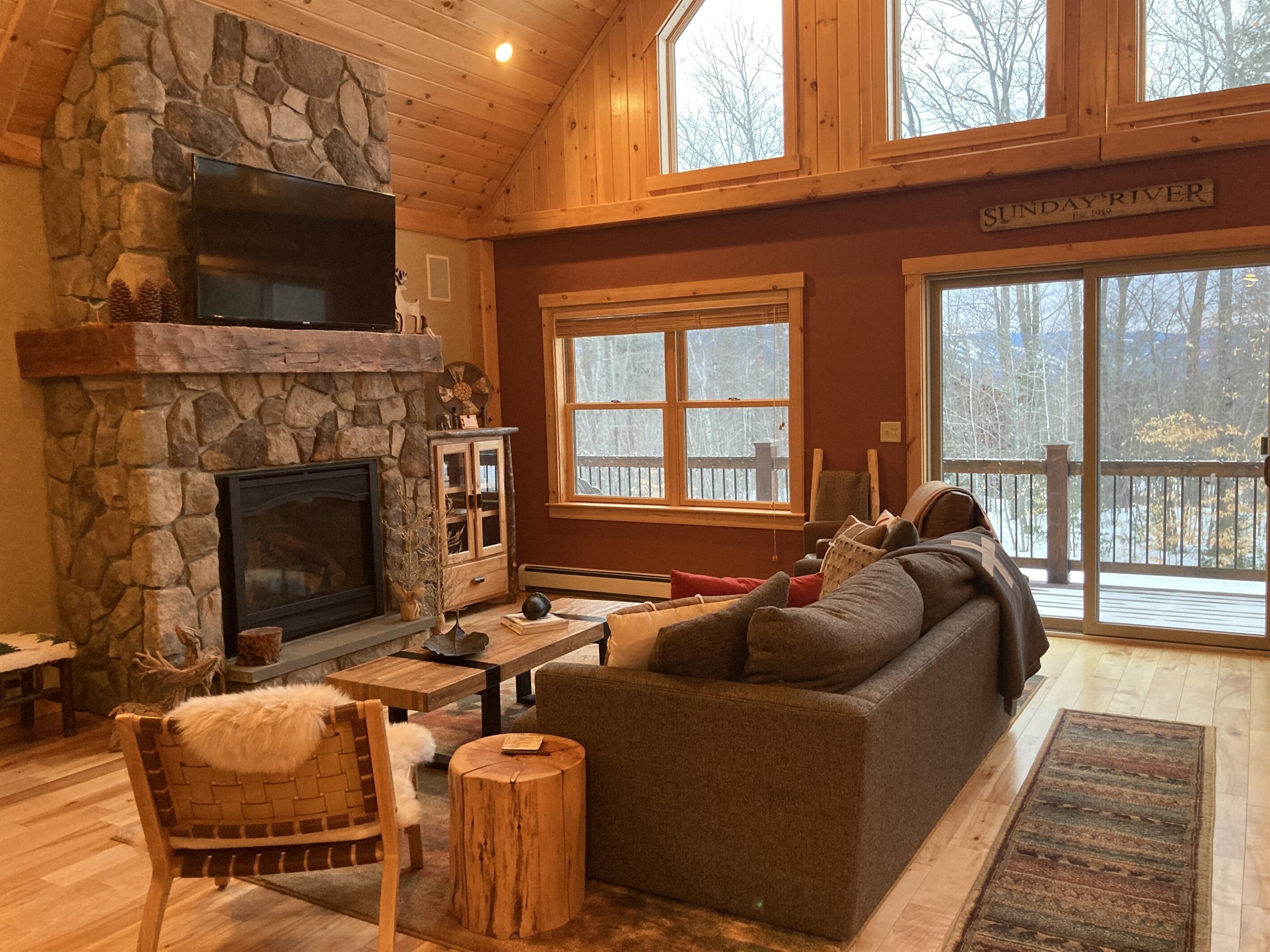 Bear Creek Cabin*Air Hockey*Arcades*Firepit*Hot tub