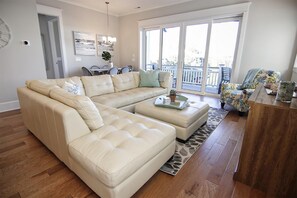 Appartement Duplex, 3 chambres | Salle de séjour