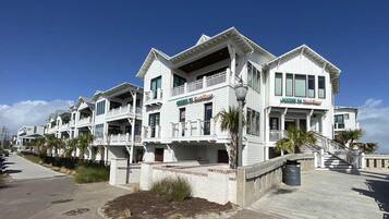 Condo, 1 Bedroom | Exterior