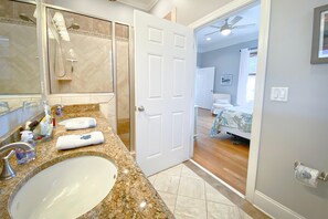 Apartment, 4 Schlafzimmer | Badezimmer | Handtücher