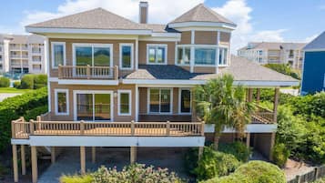 Nhà, 4 phòng ngủ | Ngoại thất