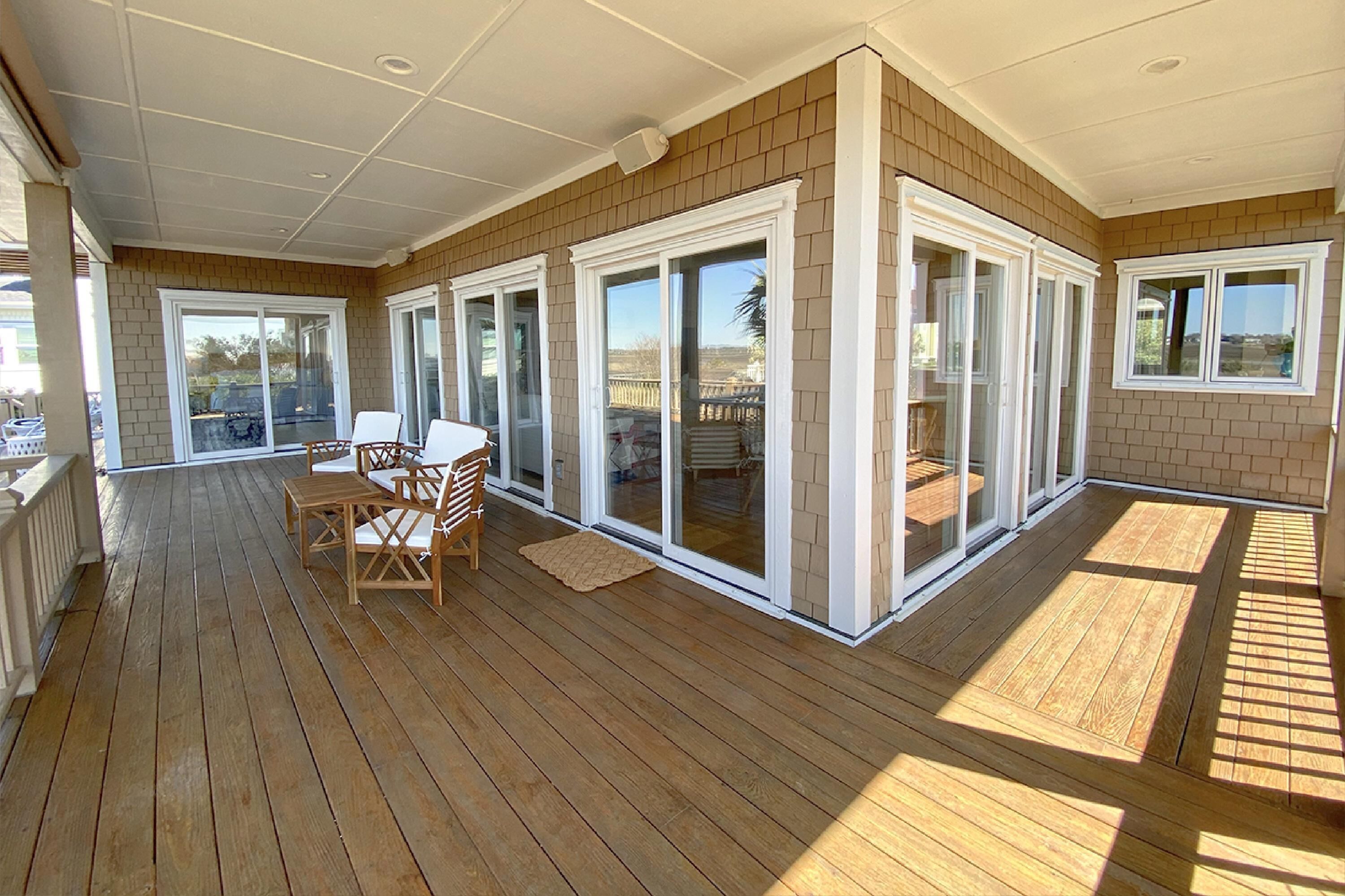 House, 4 Bedrooms | Balcony