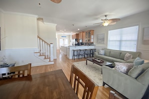 Townhome, 5 Bedrooms | Living room