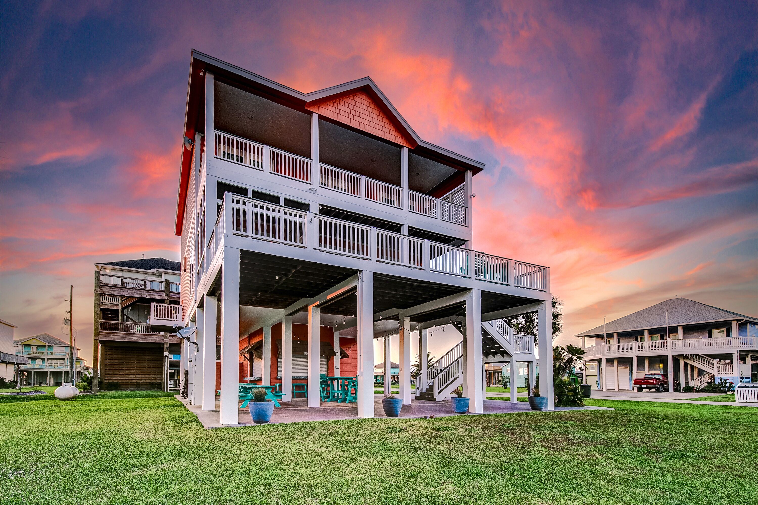 🌊Ocean Views 🦀 Walk to Beach 🏖 Tiki Bar🍹Creek 🐢