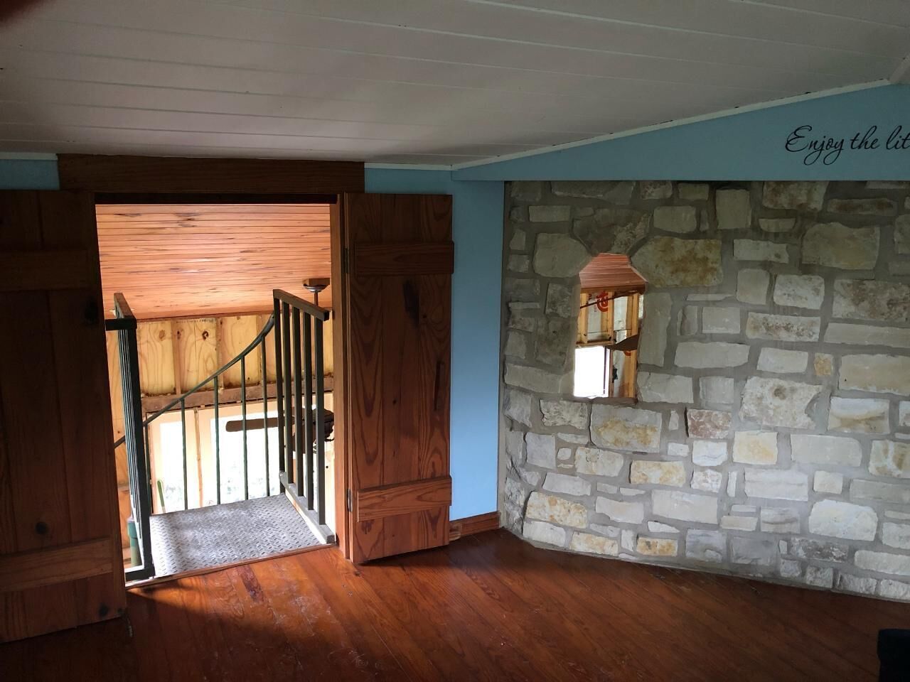 San Marcos River Front Cabin/ Property