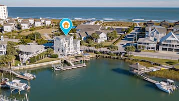 House, 4 Bedrooms | Pool