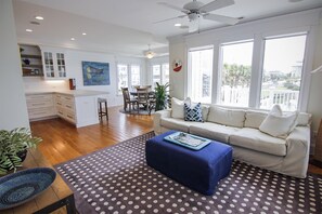 Maison, 4 chambres | Salle de séjour