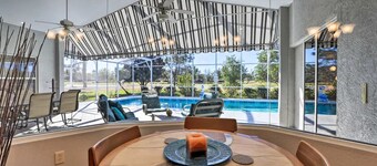 Solar Heated Private Pool & Lanai On Golf Course!