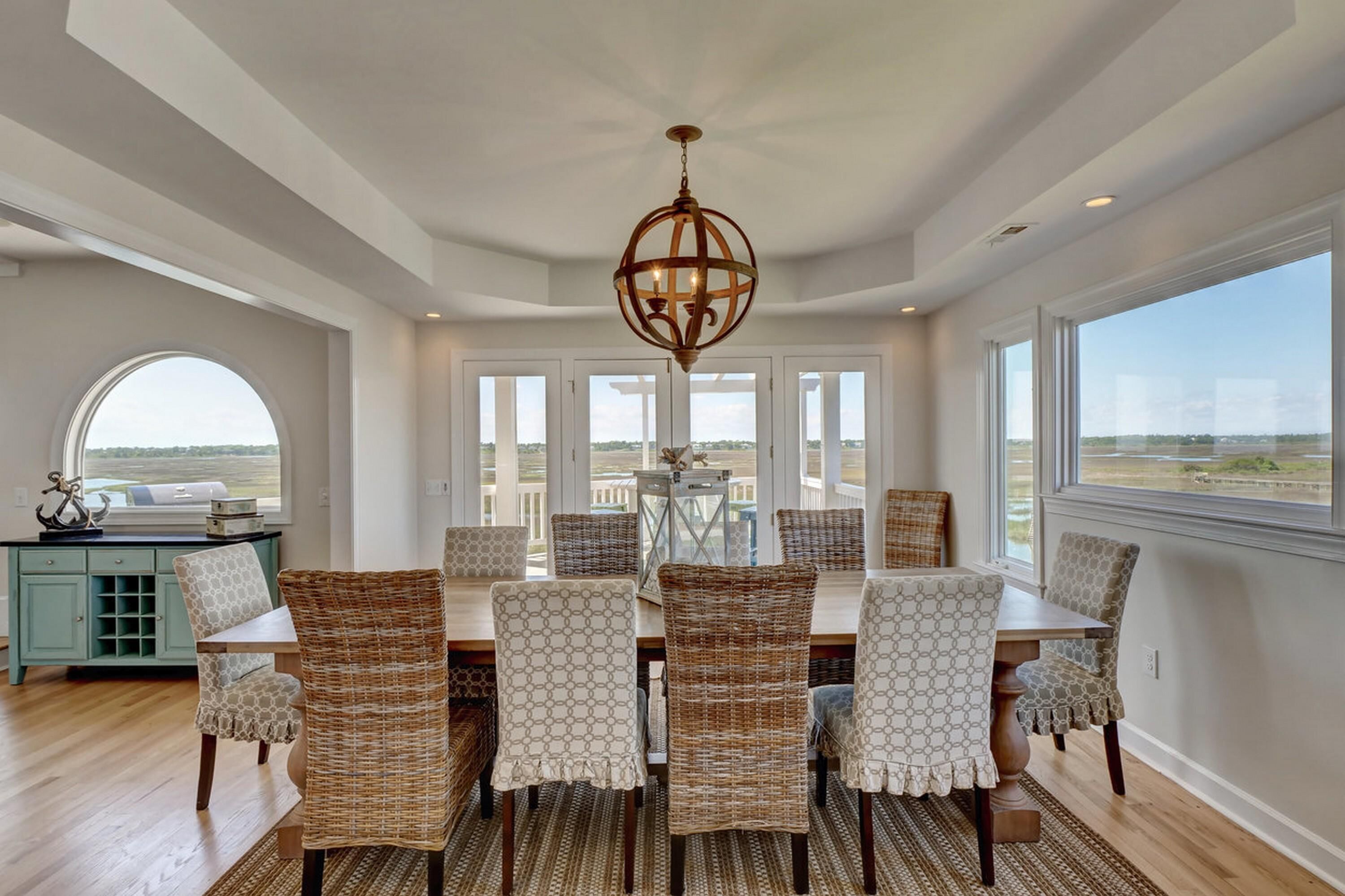 House, 5 Bedrooms | Private kitchen | Oven, cookware/dishes/utensils