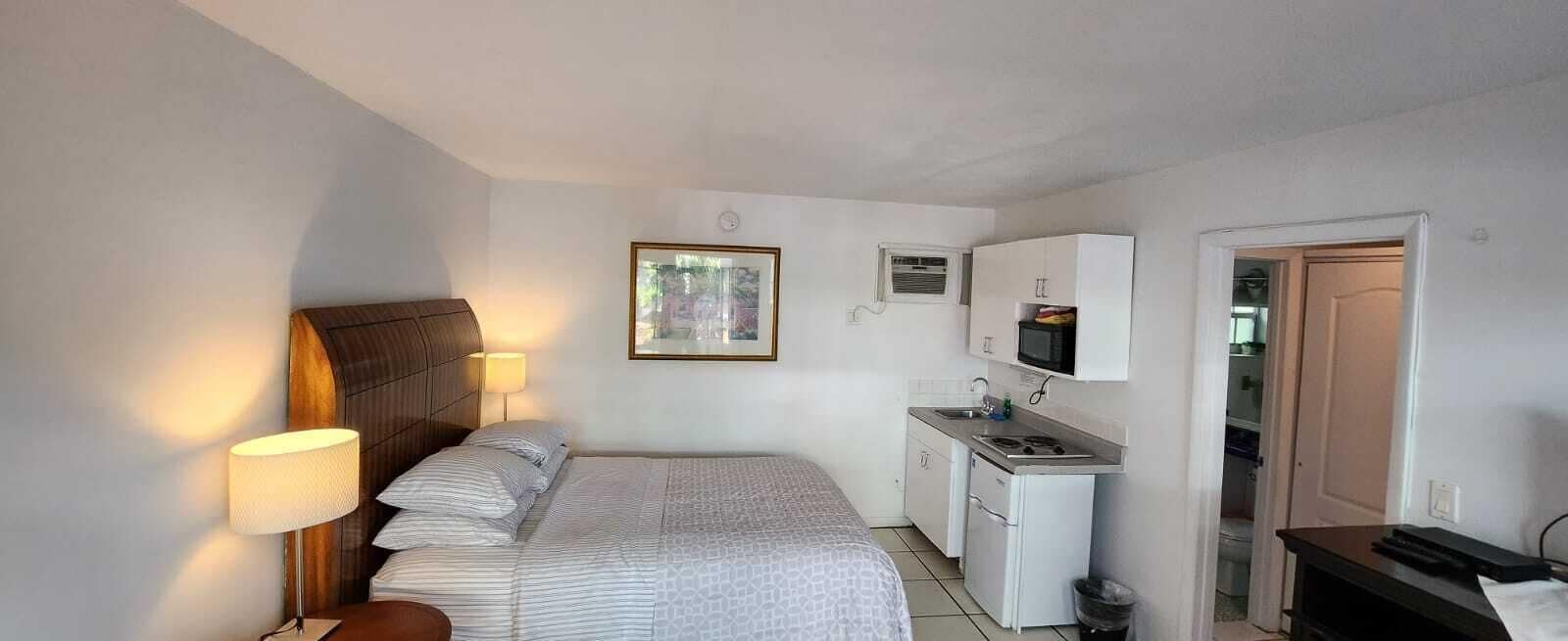 studio, 1 queen bed, non smoking, garden view | 1 bedroom, free wifi, bed sheets
