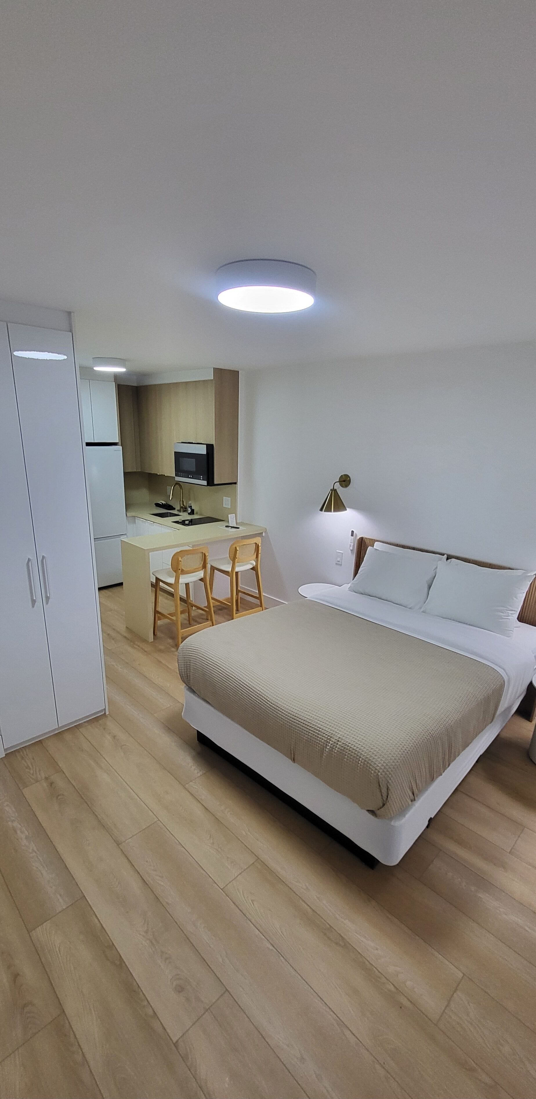 開放式客房, 1 張加大雙人床, 非吸煙房, 花園景 | 免費 Wi-Fi、床單