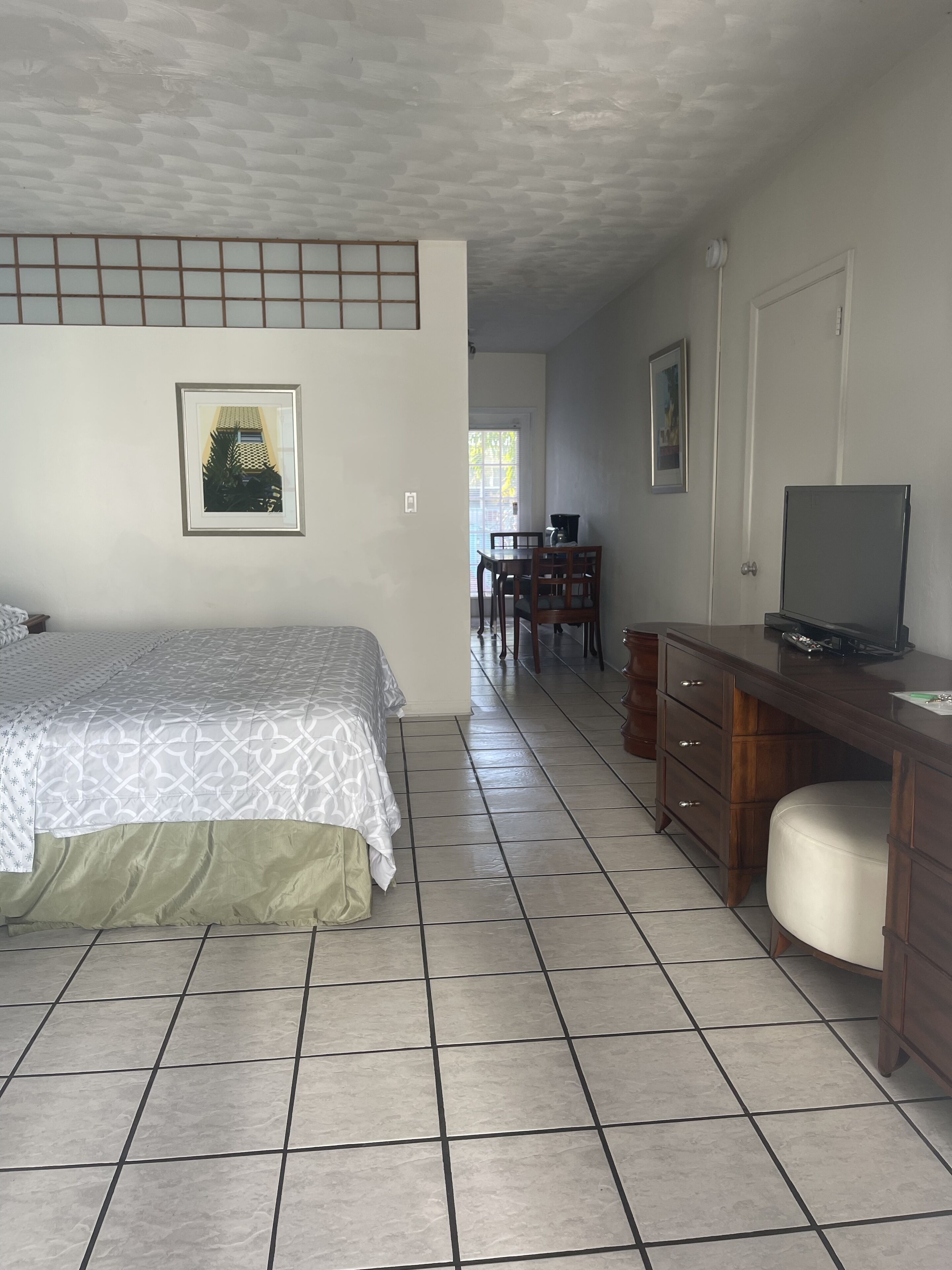 1 bedroom, free wifi, bed sheets