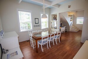 Rumah, 5 kamar tidur | Tempat makan