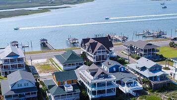 House, 5 Bedrooms | Aerial view