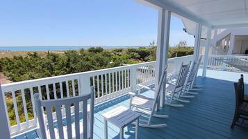 House, 3 Bedrooms | Exterior