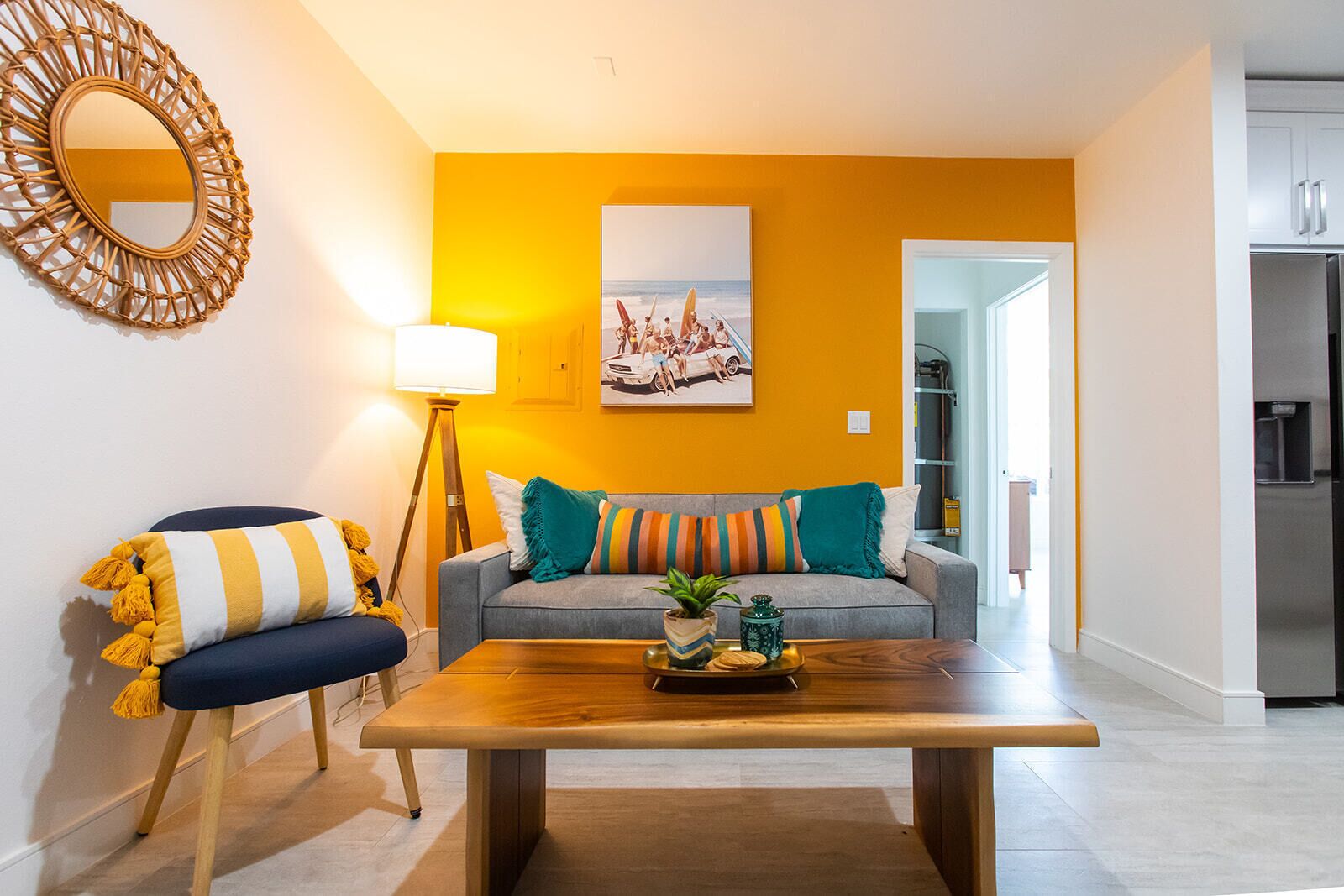 ★Cali Vibes★5min→DTSA★Parking★W/D★Self Check-In