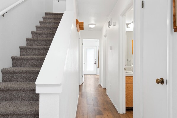 Interior - Outpost: Pitchfork 2106 - Walk to Town Square! (Jackson)