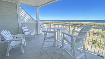 Condo, 3 Bedrooms | Balcony