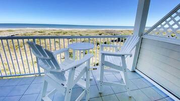 Condo, 3 Bedrooms | Balcony