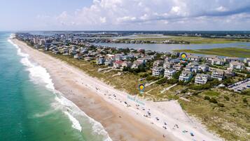 House, 5 Bedrooms | Beach