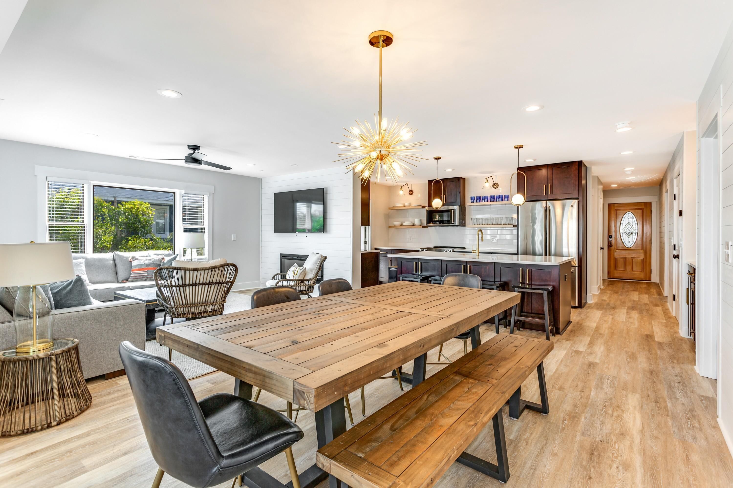 House, 5 Bedrooms | Private kitchen | Oven, cookware/dishes/utensils