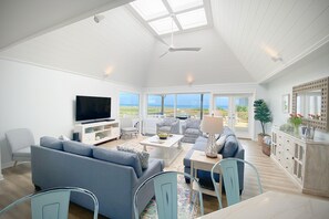 House, 5 Bedrooms | Living room - Ocean Perch by Sea Scape Properties (Wrightsville Beach)
