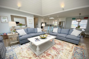 Living room - Ocean Perch by Sea Scape Properties (Wrightsville Beach)