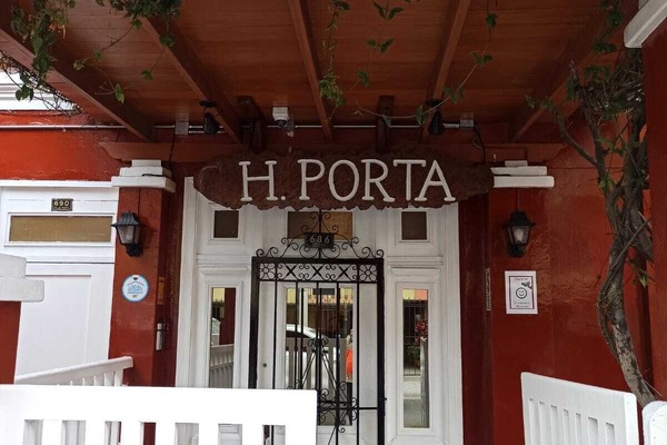 Fachada de la propiedad