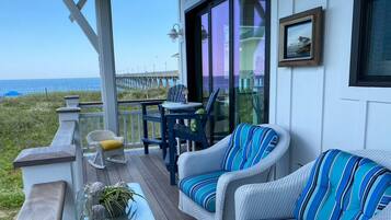 Duplex, 3 Bedrooms | Balcony