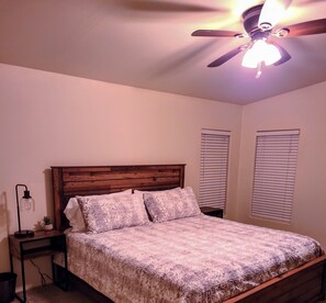 4 bedrooms, WiFi, bed sheets