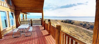 Stone Meadow Lodge - Amazing Bear Lake views