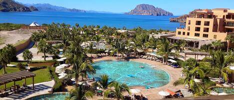 Piscine extérieure, piscine chauffée