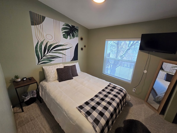 6 bedrooms, WiFi, bed sheets