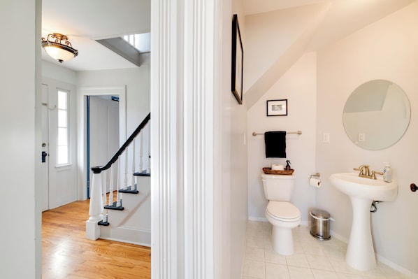 Hair dryer, towels