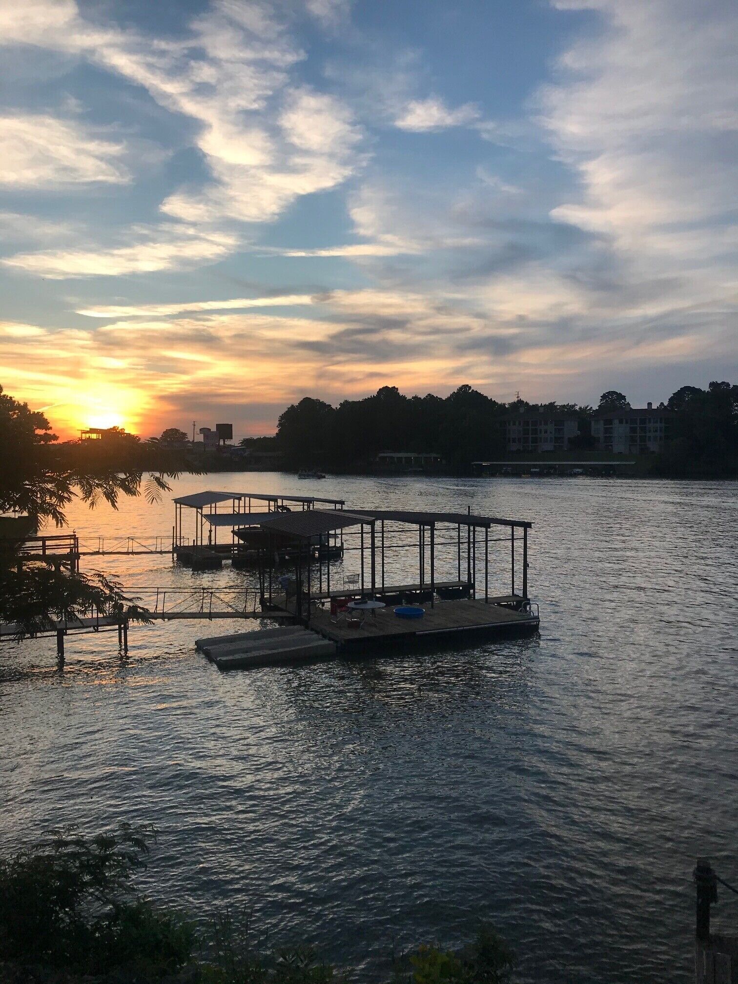 Beautiful Condo on Lake Hamilton