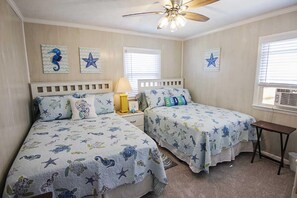 Dúplex, 3 habitaciones | Decoración personalizada y muebles diferentes 