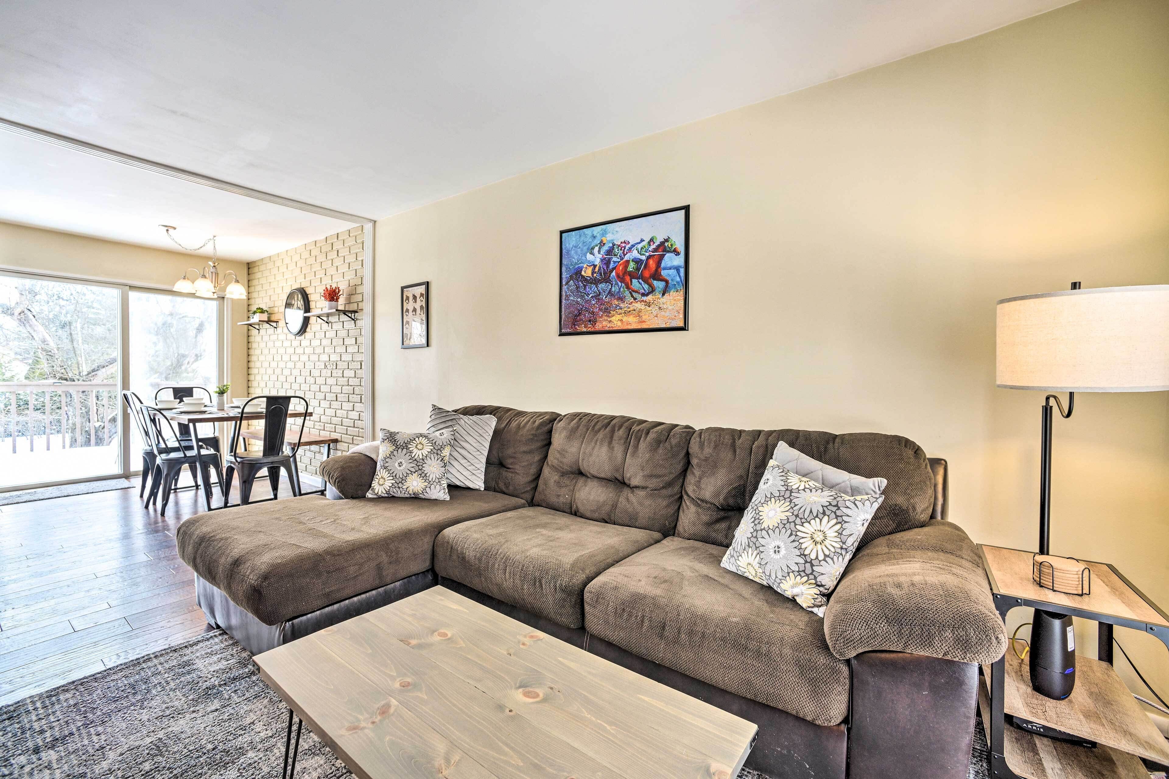 Updated Home in the Heart of Saratoga Springs