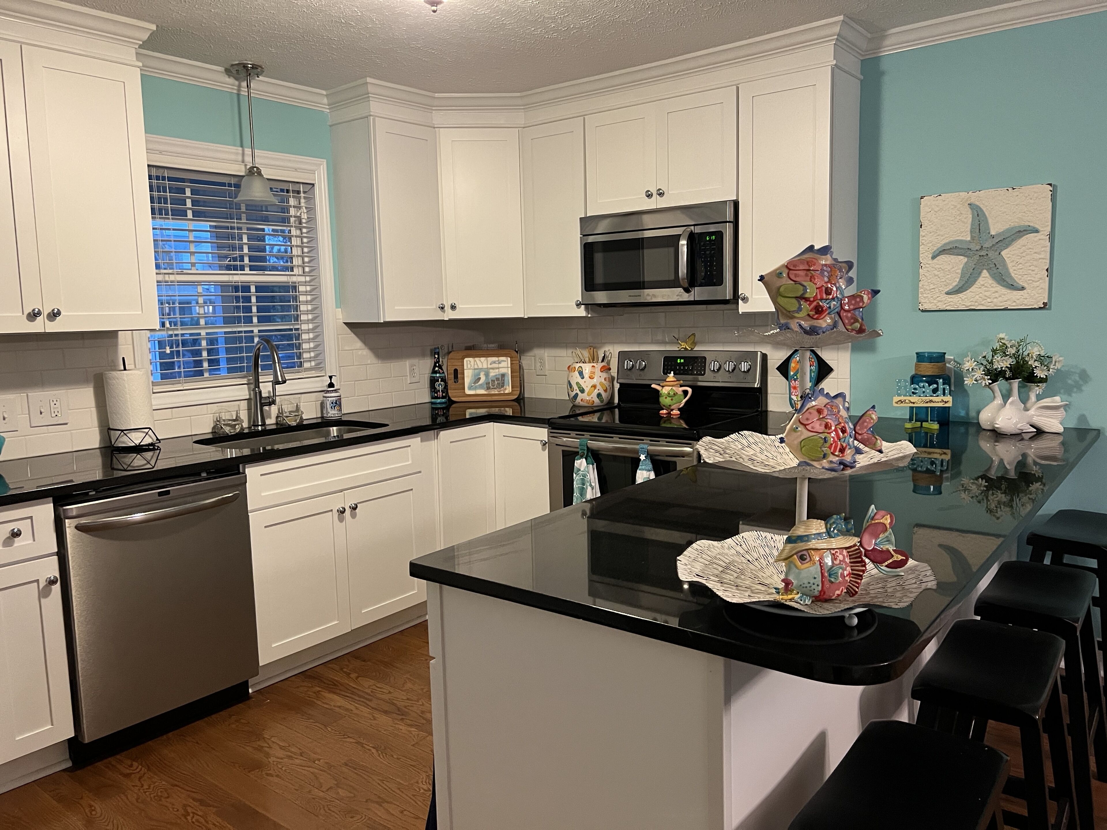 Family and fun awaits you at our Tee Time Sunset Beach house!!