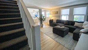 Living room - Horizons by Sea Scape Properties (Wrightsville Beach)