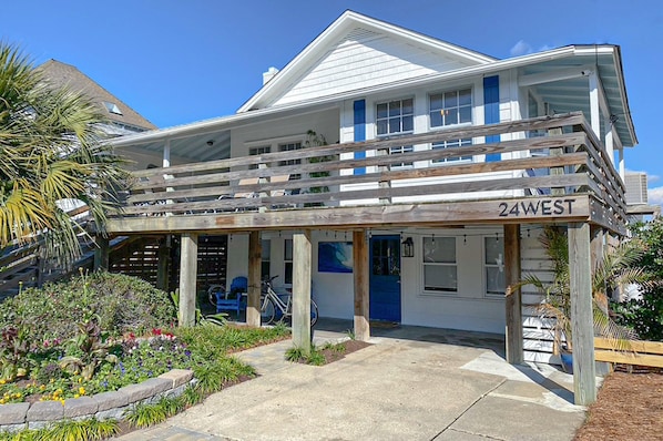 House, 5 Bedrooms | Exterior