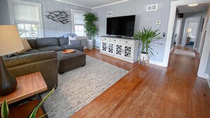Living room - Horizons by Sea Scape Properties (Wrightsville Beach)