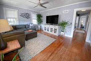 Casa, 5 habitaciones | Sala de estar