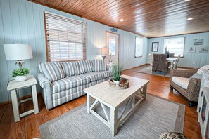 House, 4 Bedrooms | Living room - Sand Dollar Retreat by Sea Scape Properties (Carolina Beach)