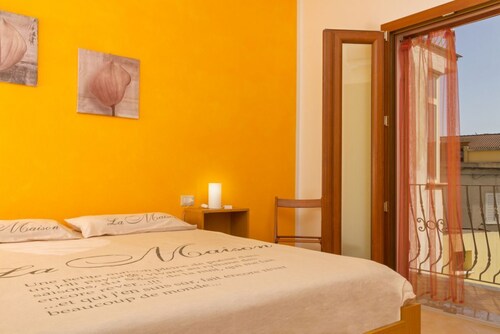 Casa Doria inside Ogliastra town close to beach and mountains