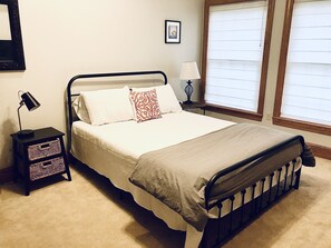 1 chambre, bureau, fer et planche à repasser, Wi-Fi gratuit