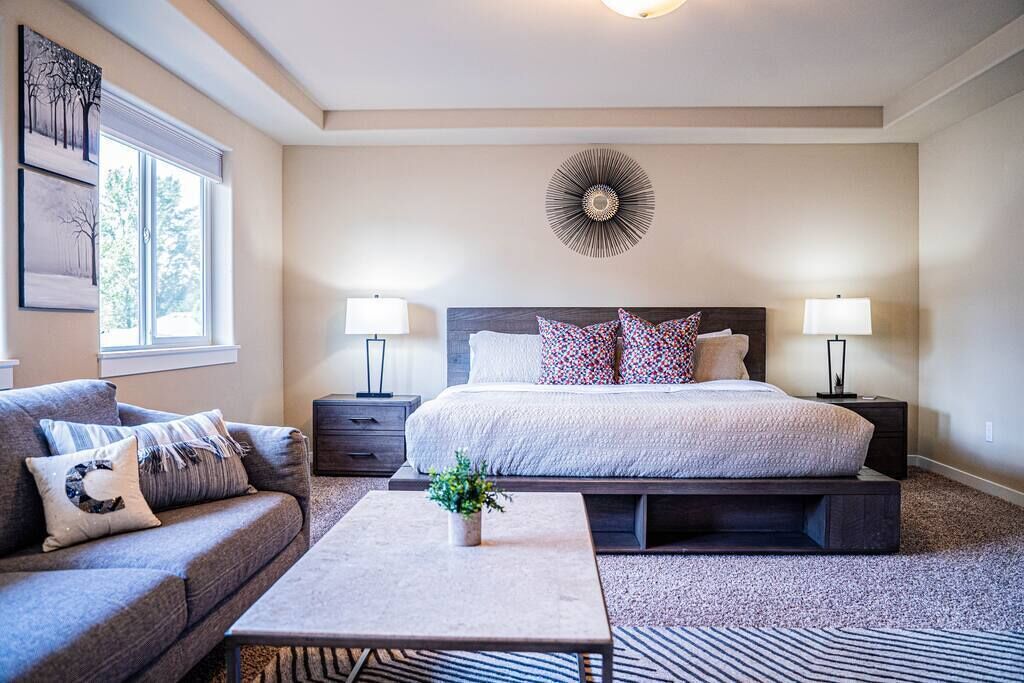 Kirkland Luxury Tranquil Retreat 7BR w/ Office